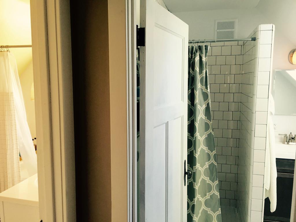 Aberdeen Stone Cottage B&B Traverse City Dış mekan fotoğraf