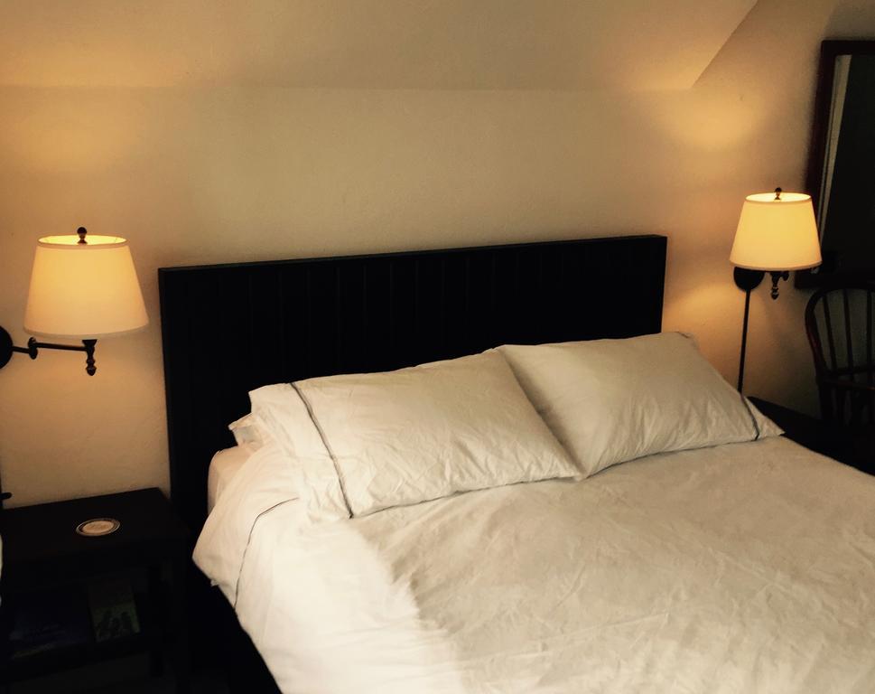 Aberdeen Stone Cottage B&B Traverse City Dış mekan fotoğraf
