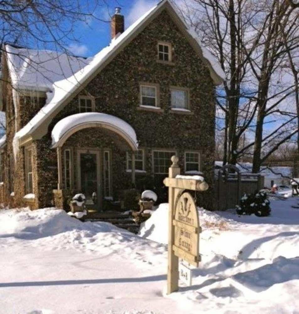 Aberdeen Stone Cottage B&B Traverse City Dış mekan fotoğraf