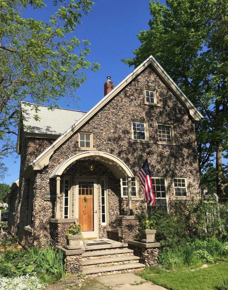 Aberdeen Stone Cottage B&B Traverse City Dış mekan fotoğraf